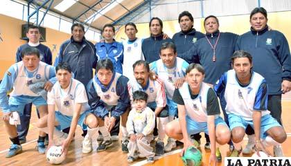 Selección de Oruro que concurre al nacional de Trinidad
