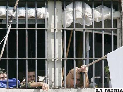 19 internos perdieron la vida en la cárcel El Rodeo I cercano a Caracas