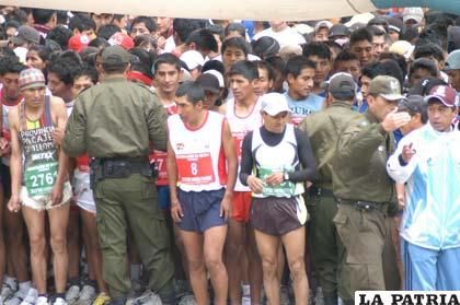 Atletas que intervendrán en la tradicional carrera de San Juan