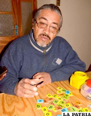 Muestra de juegos didácticos para aprender a leer, escribir y componer fabricados por la consultora educativa Ideas que dirige Luis Camacho