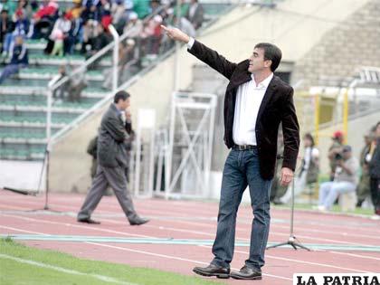 Gustavo Quinteros DT. selección boliviana