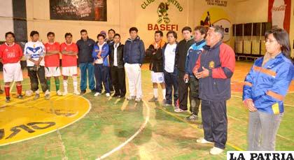 Durante la premiación a los ganadores