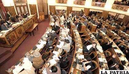 Sesión en la que se decidió la salida de Bolivia de la convención antidrogas
