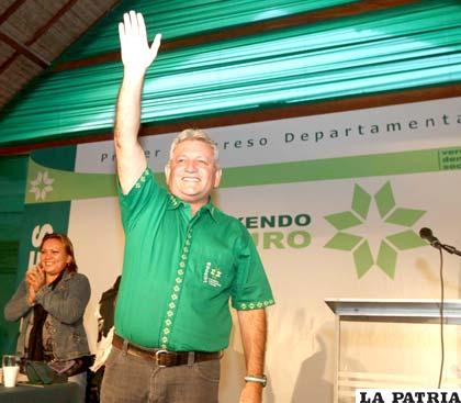 El gobernador de Santa Cruz, Rubén Costas, llamó a conquistar el Gobierno central