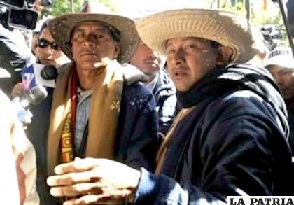 Fernando Vargas y Adolfo Chávez líderes indígenas contra quienes el diputado Galo Bonifaz del MAS se refirió con denominativos discriminatorios que fueron cuestionados por los diputados Javier Zabaleta y Edwin Tupa /opinion.com.bo