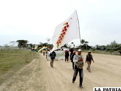Indígenas en la IX marcha por la defensa del Territorio Indígena y Parque Nacional Isidoro Sécure (Tipnis)