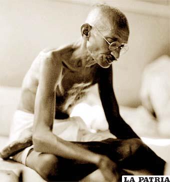Mahatma Gandhi, en base a su lucha pacífica, logró la independencia de la India