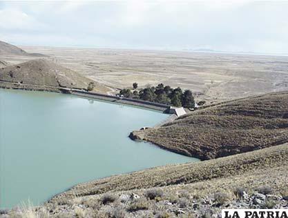 La represa de Tacagua debe ser mejorada para el beneficio de los ganaderos y agrícolas de Challapata