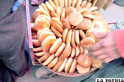 Pan, alimento básico de los hogares orureños, mantendrá su precio