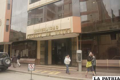 La Universidad Técnica de Oruro tiene el objetivo de fortalecer su infraestructura