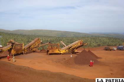 Jindal determinó abandonar el proyecto de El Mutún, el mayor yacimiento de hierro de Bolivia (Foto businesswithlatinamerica.blogspot.com)