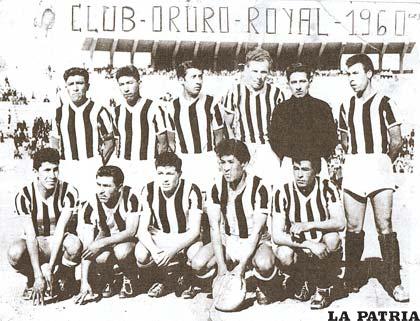 El primer equipo de Oruro Royal en 1965, Ramiro Reque fue el arquero de ese equipo (foto: archivo)