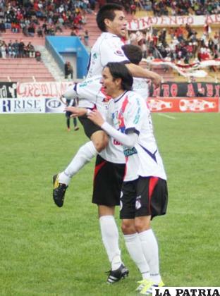 Jugadores de Nacional Potosí (foto: APG)
