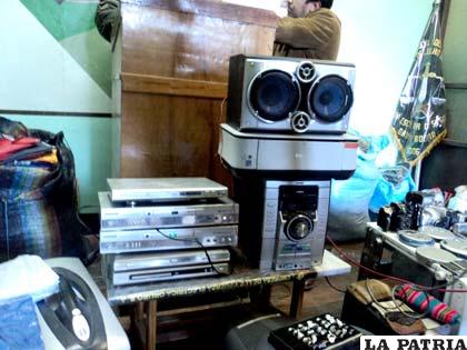 Equipos de DVD y sonido también fueron recuperados