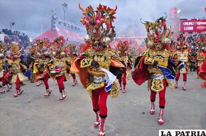 La presencia de la “Ferro” en el Carnaval de Oruro es toda una tradición
