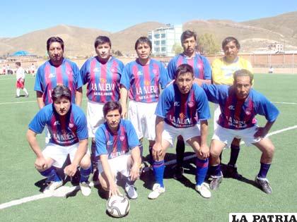 Atlético Juvenil “B” buen animador en el campeonato de fútbol Sénior 2012