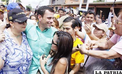 Henrique Capriles busca apoyo en la ciudad de origen de Hugo Chávez /6topoder.com