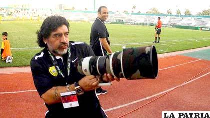 Diego Maradona continuará dirigente el Al-Wasl (foto: foxsportsla.com)