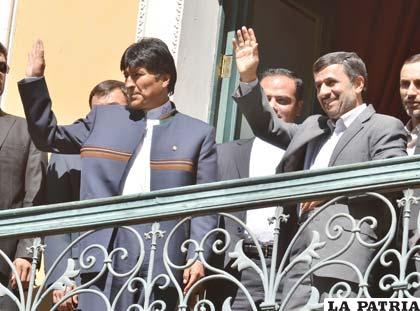 El mandatario de Irán saluda al pueblo boliviano (Foto APG)