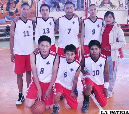 Jugadores del equipo que representa al colegio Jesús María 