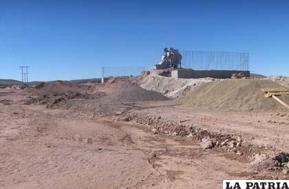 Falta de mantenimiento de caminos es una debilidad de la Gobernación 