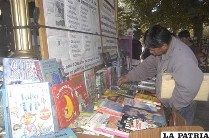 El buen hábito de la lectura debe ser fortalecida en la sociedad orureña