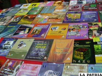 La variada producción expuesta por Latinas Editoras
