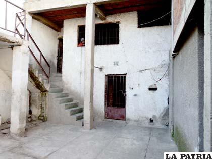 El antisocial pasó horas en la carceleta de la Felcc