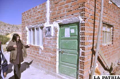 La alcaldesa Pimentel, llegó hasta el lugar donde se considera hay una construcción clandestina