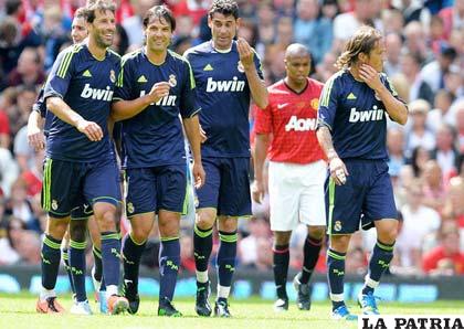 Los veteranos de Real Madrid frente a su similar de Manchester
