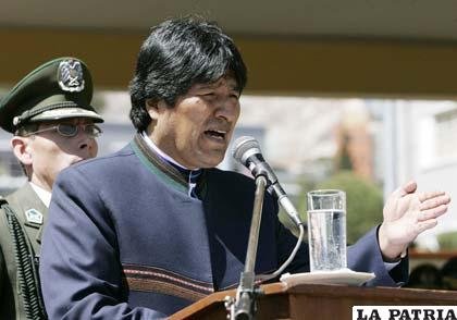 Morales considera una amenaza que Colombia se acerque a la OTAN