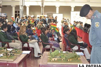 Estudiantes fueron parte de la inauguración de la campaña “Mar para Bolivia”