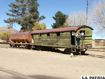 Los primeros trenes que llegaron a Bolivia estaban en Oruro