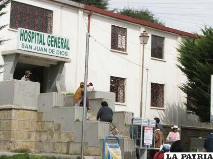 Fachada del Hospital General San Juan de Dios