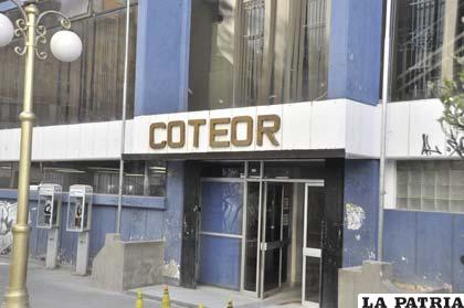 Frontis del edificio de Coteor