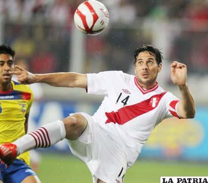 Pizarro, jugador de la selección peruana