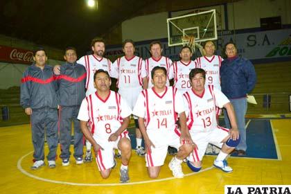 Estrella Roja fue protagonista del campeonato local de maxibásquet