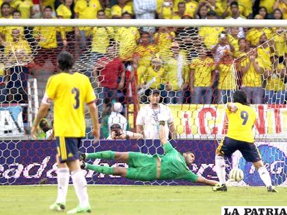 El gol de penal de Radamel Falcao García