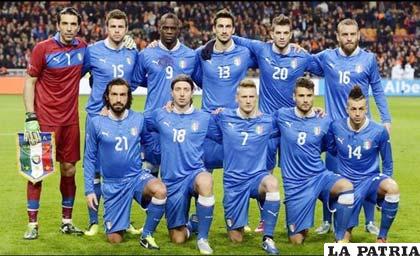 La selección de Italia con la intención de sorprender