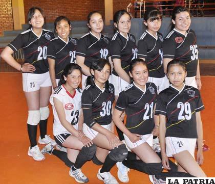 Alemán fue superior a Gutper en el voleibol Menores damas - Periódico La  Patria (Oruro - Bolivia)