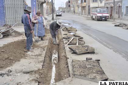 Reparación de asfalto en la calle Pagador y Lizárraga