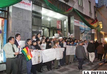 Otros medios como El Diario están en la mira del SIN