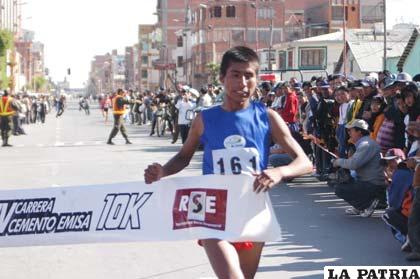 Daniel Toroya, en una de sus tantas participaciones, también estará en La Paz