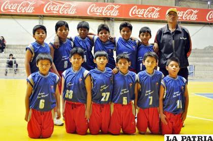 Jugadores del equipo infantil de San Miguel