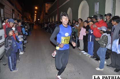 El ingreso de Rubén Toroya a la meta