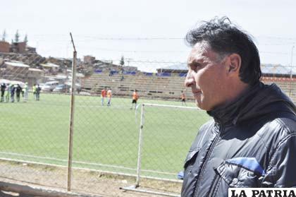 Marcos Ferrufino, entrenador de San José