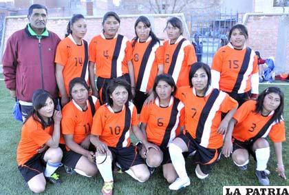 El equipo femenino del colegio Marcelo Quiroga, quiere ser protagonista