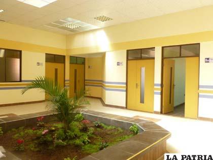 El interior del hospital en Santiago de Andamarca