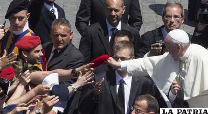El Papa se reunirá con representantes de Oriente Medio para pedir paz