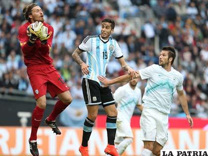 Ricardo Álvarez (19) fue autor del primer gol
